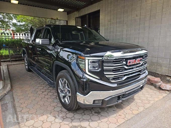 2023 GMC Sierra 1500 SLT Crew Cab Short Bed 4SA - miniatura 4