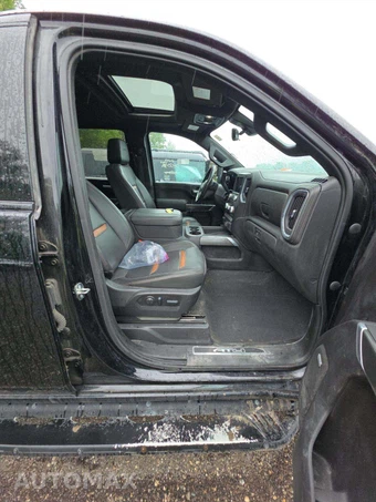 2023 GMC Sierra 2500HD AT4 Crew Cab Medium Bed - miniatura 18