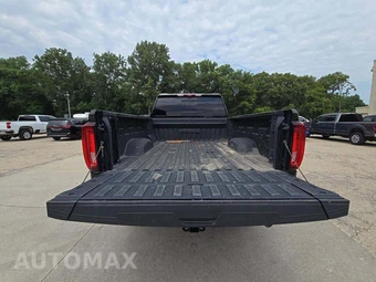 2023 GMC Sierra 2500HD AT4 Crew Cab Medium Bed - miniatura 11
