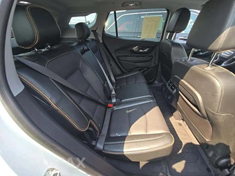 2023 GMC Terrain AT4 4SC - miniatura 13