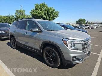 2023 GMC Terrain AT4 4SC - miniatura 3