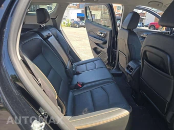 2023 GMC Terrain AT4 4SC - miniatura 13