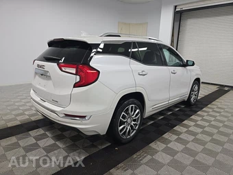 2023 GMC Terrain Denali 5SA - miniatura 4