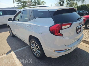 2023 GMC Terrain Denali 5SA - miniatura 2