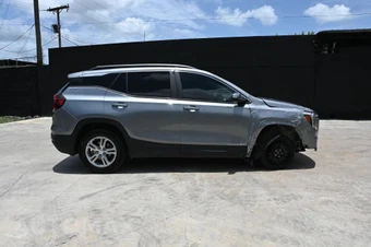 2023 GMC Terrain SLE 3SA - miniatura 6