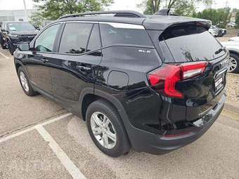 2023 GMC Terrain SLE 3SA - miniatura 2