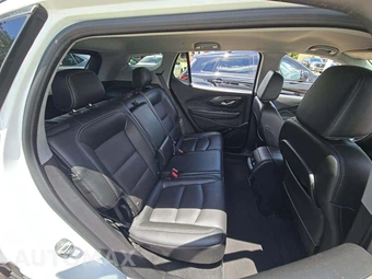 2023 GMC Terrain SLT 4SA - miniatura 16