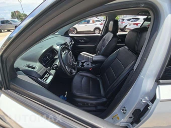 2023 GMC Terrain SLT 4SA - miniatura 6
