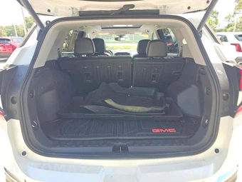2023 GMC Terrain SLT 4SA - miniatura 11
