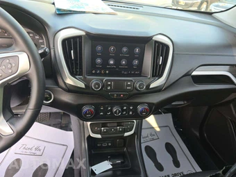 2023 GMC Terrain SLT 4SA - miniatura 7