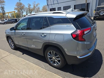2023 GMC Terrain SLT 4SA – miniatura 6