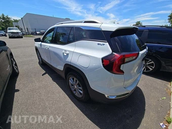 2023 GMC Terrain SLT 4SA - miniatura 3