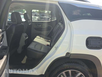 2023 GMC Terrain SLT 4SA - miniatura 10