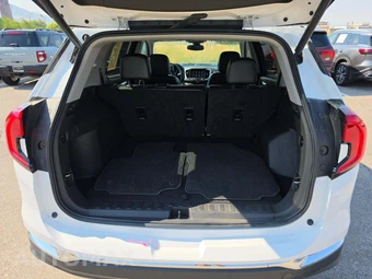 2023 GMC Terrain SLT 4SA - miniatura 14