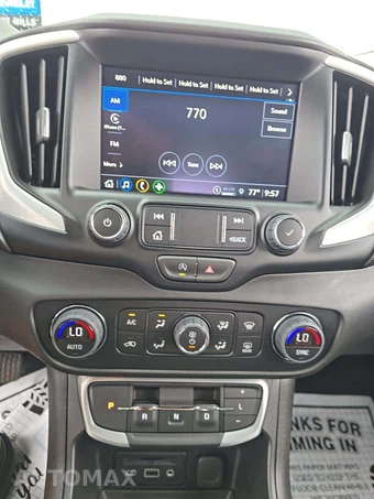 2023 GMC Terrain SLT 4SA - miniatura 10