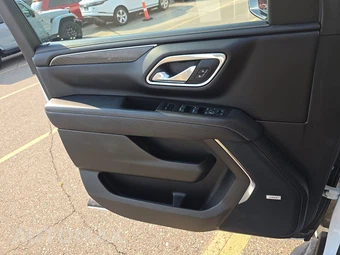 2023 GMC Yukon AT4 - miniatura 9
