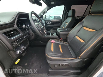 2023 GMC Yukon AT4 4SB - miniatura 7