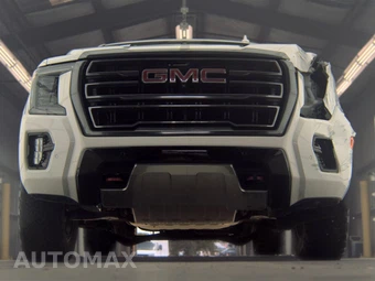 2023 GMC Yukon AT4 4SB - miniatura 3