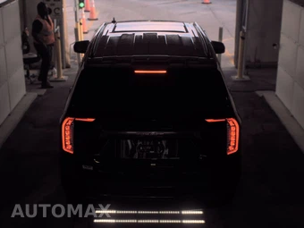 2023 GMC Yukon AT4 4SB - miniatura 5