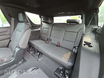 2023 GMC Yukon Denali - miniatura 14