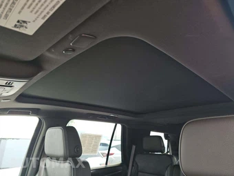 2023 GMC Yukon Denali - miniatura 11