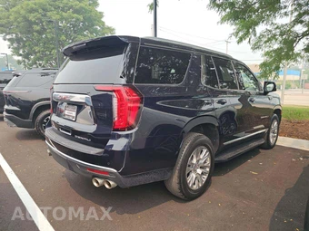 2023 GMC Yukon Denali - miniatura 3