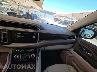 2023 GMC Yukon Denali - miniatura 10