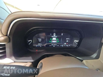 2023 GMC Yukon Denali - miniatura 9
