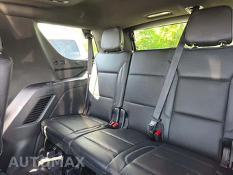 2023 GMC Yukon Denali - miniatura 14