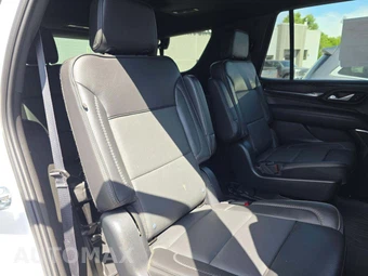 2023 GMC Yukon Denali - miniatura 17