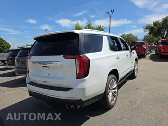 2023 GMC Yukon Denali - miniatura 3