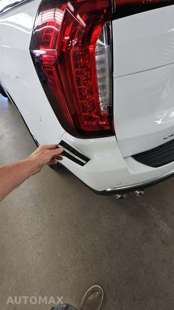 2023 GMC Yukon Denali 5SA - miniatura 34