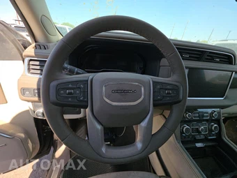2023 GMC Yukon Denali 5SA - miniatura 10