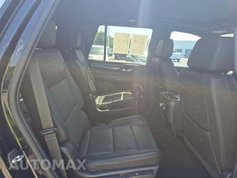 2023 GMC Yukon Denali 5SA - miniatura 14