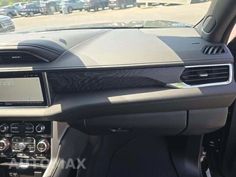 2023 GMC Yukon Denali 5SA - miniatura 17