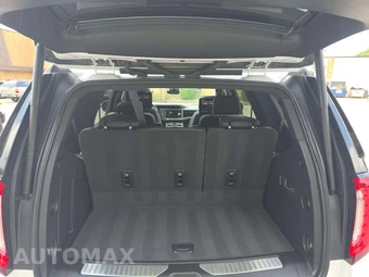 2023 GMC Yukon Denali 5SA - miniatura 15