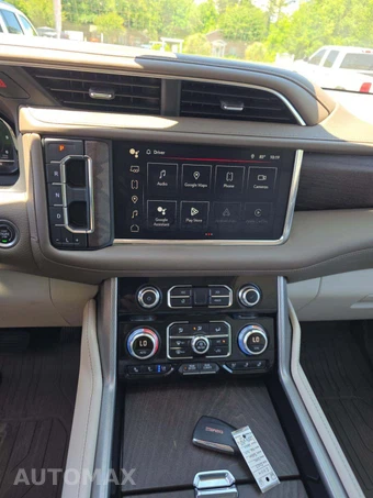 2023 GMC Yukon Denali 5SA - miniatura 7