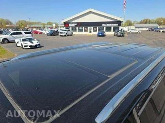 2023 GMC Yukon Denali 5SA - miniatura 13