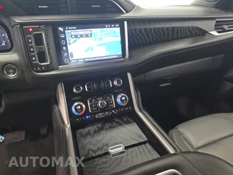 2023 GMC Yukon Denali 5SA - miniatura 11