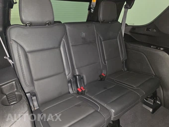 2023 GMC Yukon Denali 5SA - miniatura 14