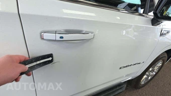 2023 GMC Yukon Denali 5SA - miniatura 28