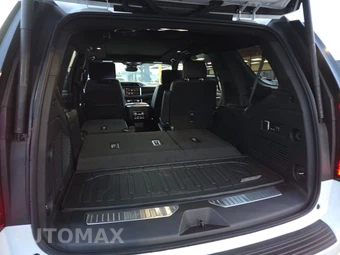 2023 GMC Yukon Denali 5SA - miniatura 18