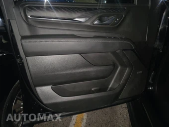 2023 GMC Yukon Denali 5SA - miniatura 9