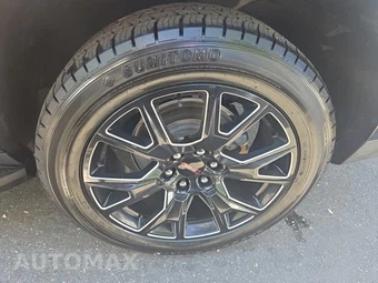 2023 GMC Yukon Denali 5SA - miniatura 11