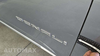 2023 GMC Yukon Denali 5SA - miniatura 30