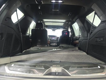 2023 GMC Yukon Denali Ultimate - miniatura 16