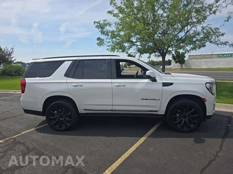 2023 GMC Yukon Denali Ultimate - miniatura 4