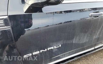 2023 GMC Yukon Denali Ultimate - miniatura 32