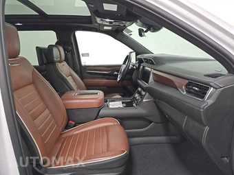 2023 GMC Yukon Denali Ultimate - miniatura 8