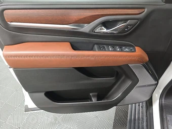 2023 GMC Yukon Denali Ultimate - miniatura 9